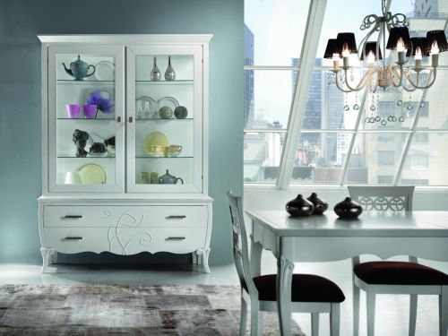 CREDENZA\CRISTALLIERA  DUE ANTE , DUE CASSETTONI